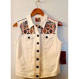 Ruff Hewn Vest NWT RH White Petite M Embroidered Pattern Pink/Gld/Navy RH7TC803P